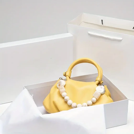 Fashionable cloud bag, soft and sticky texture, paired with a unique bead handle